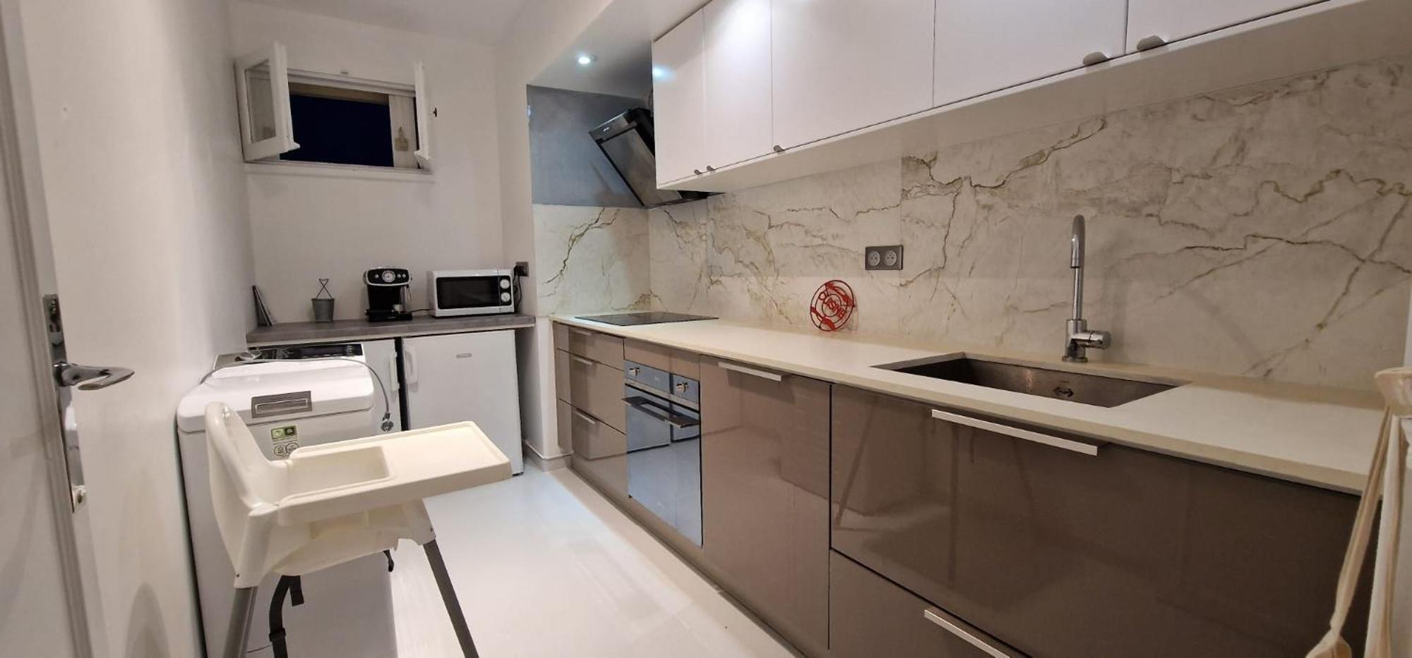 Apartment Paris A 10 Min Rer C Ou D